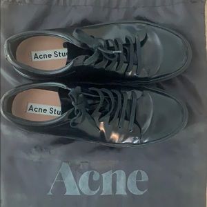 ACNE STUDIOS Black Patent Leather sneakers